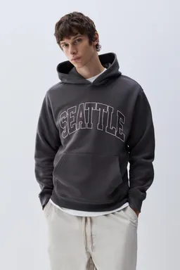 Buzo con estampados de Lefties en Buzos y Sweaters para argentina