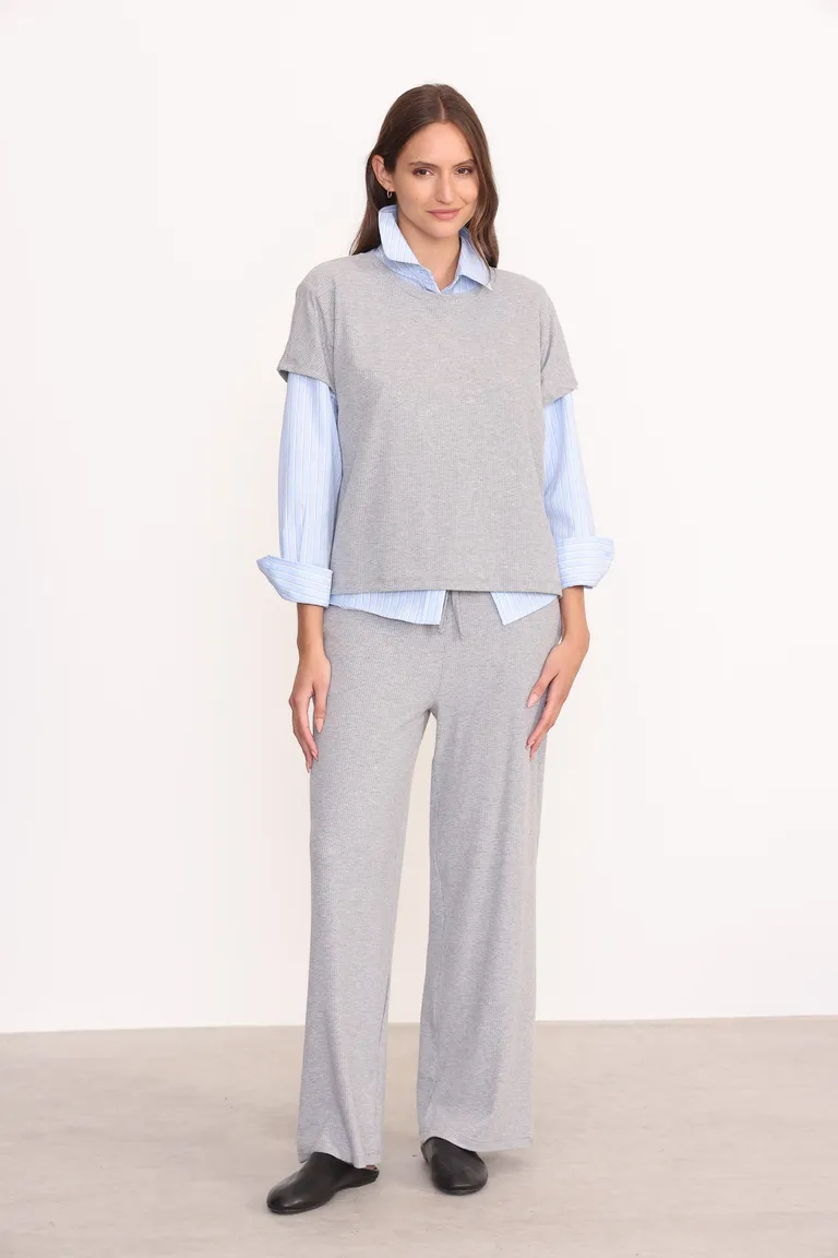 Remera holgada con detalle de gota en la espalda de Yagmour en Remeras para argentina