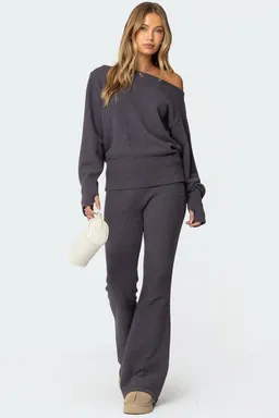 Pantalones acampanados felpa de Edikted en Pantalones para argentina
