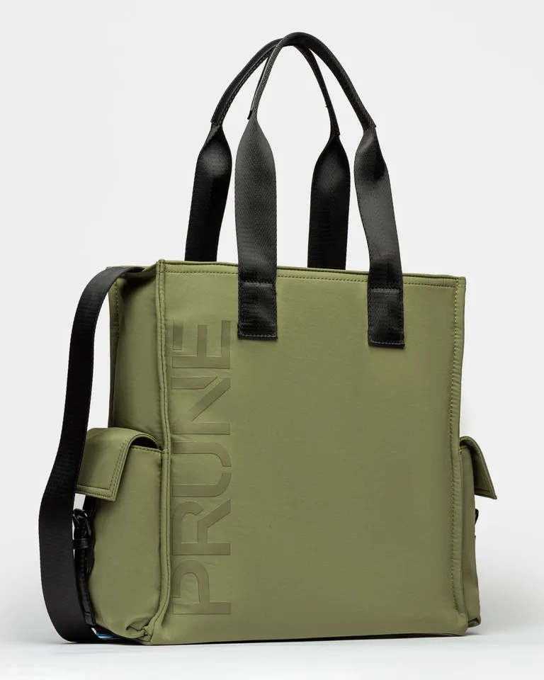 Cartera de hombro de estilo deportivo en tela nylon con estampado de logo de Prüne en Bolsos y Carteras para argentina