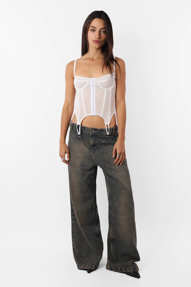 Corset de microtul blanco con argollas colgantes y ajuste regulable de Top White en Ropa Interior y Medias para argentina