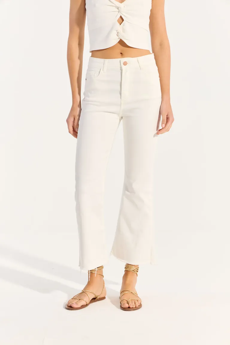 Pantalones Ankle Crop de Calce Perfecto y Diseño Desflecado de Portsaid en Pantalones para argentina