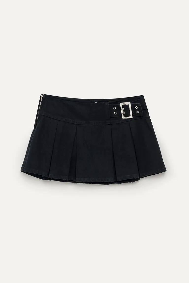 Falda corta de gabardina con diseño tableado y short interior para un look con carácter de 47 Street en Faldas para argentina