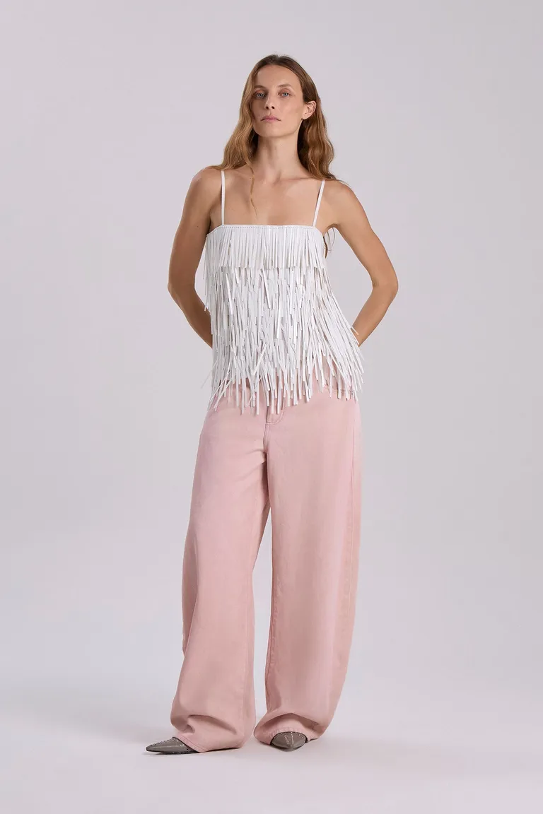 Top blanco con bordado de lentejuelas a mano de escote cuadrado y breteles regulables de Maria Cher en Tops para argentina