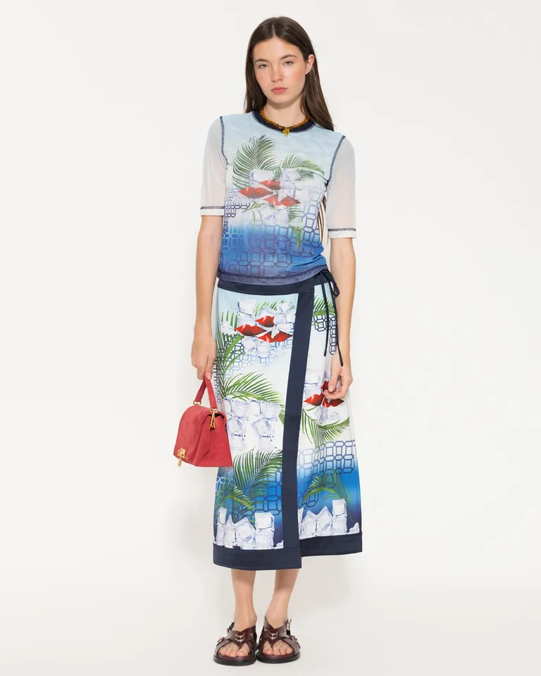 Falda de saten con estampado exclusivo y cierre de lazo en la cintura de Jazmin Chebar en Faldas para argentina