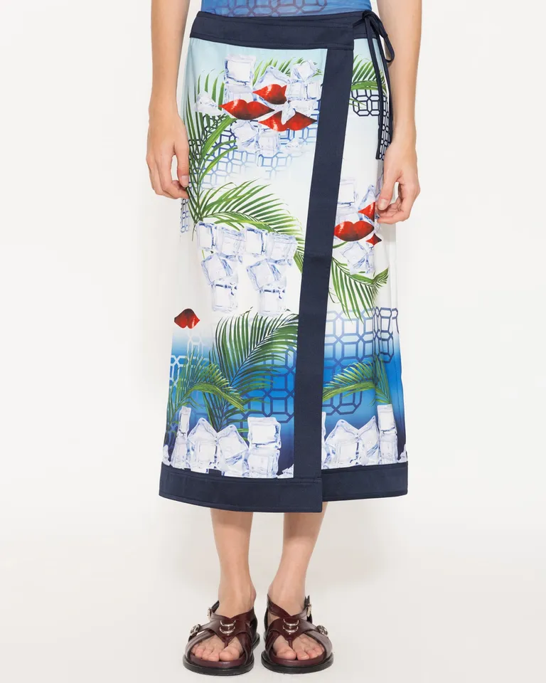 Falda de saten con estampado exclusivo y cierre de lazo en la cintura de Jazmin Chebar en Faldas para argentina