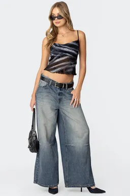 Musculosa nylon estampada nitney de Edikted en Tops para argentina