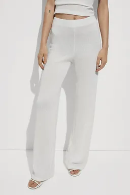 Pantalón recto punto de Mango en Pantalones para argentina