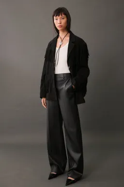 Pantalón wideleg efecto cuero de Mango en Pantalones para argentina