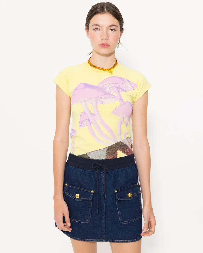 Mini falda de jean en tono azul con cierre y bolsillos delanteros de Jazmin Chebar en Shorts para argentina