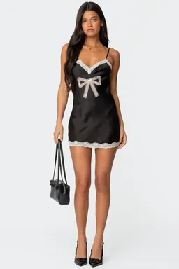 Mini vestido satén lazo encaje de Edikted en Vestidos para argentina