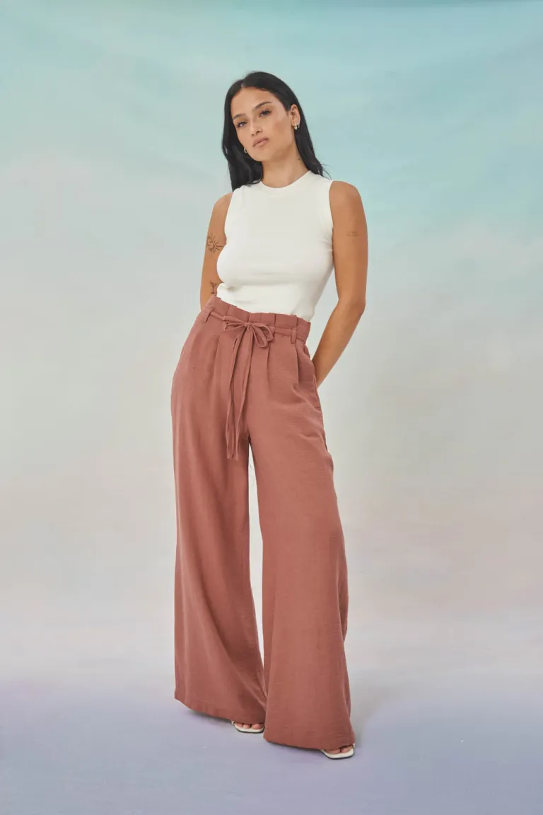 Pantalón palazzo tiro alto con lazo en cintura y bolsillos laterales de Apricot en Pantalones para argentina