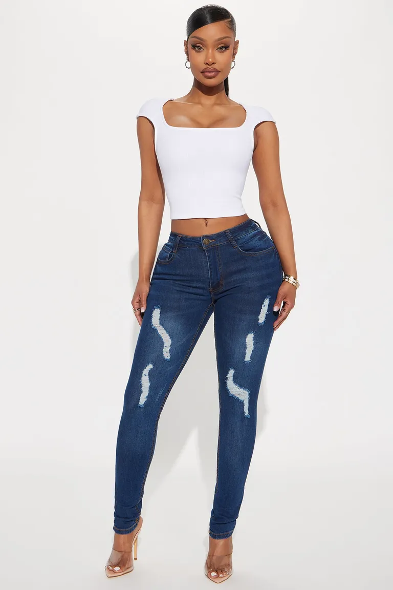 Jeans skinny rotos tiro medio de Fashion Nova en Pantalones para argentina