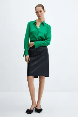 Camisa fluida satinada de Mango en Camisas para argentina