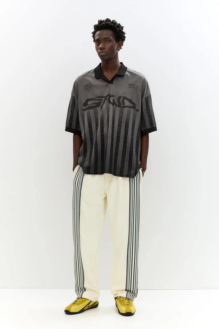 Pantalón chándal rayas laterales de Pull&Bear en Pantalones para argentina