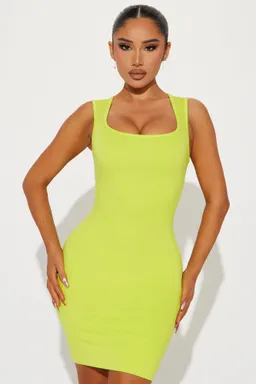 Mini vestido ponte samantha amarillo de Fashion Nova en Vestidos para argentina