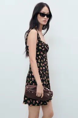Vestido corto escote fruncido de Mango en Vestidos para argentina