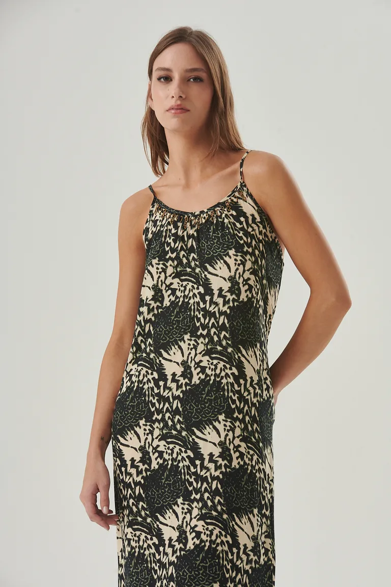 Vestido largo y fluido con estampa exclusiva para un look elegante y fresco de Sweet en Vestidos para argentina