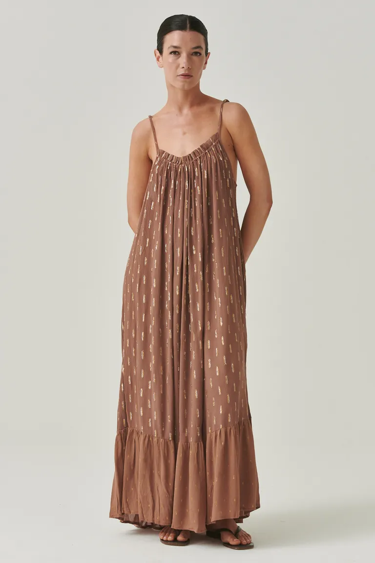 Vestido largo y elegante con detalles de lurex en tono marrón de Sweet en Vestidos para argentina