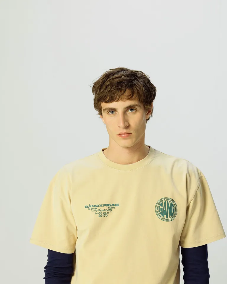Remera de algodón con estampado exclusivo de la marca gang de Prüne en Remeras para argentina