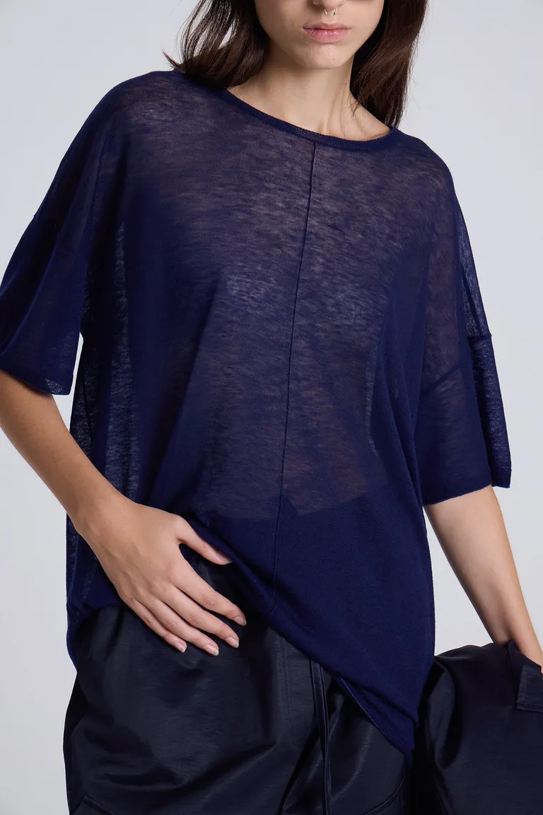 Sweater translúcido azul marino sin mangas de corte suelto de Maria Cher en Buzos y Sweaters para argentina