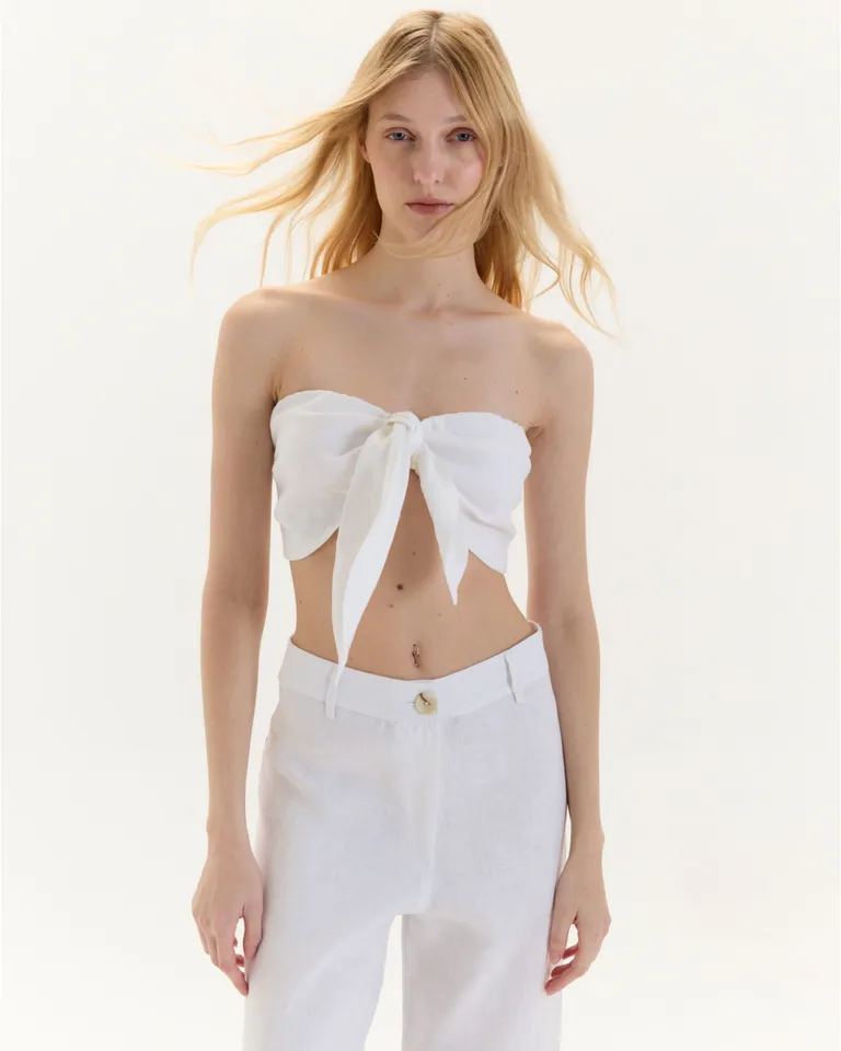 Top femenino de lino con detalle de tiras en el frente y espalda con punto smock de Blue Sheep en Tops para argentina