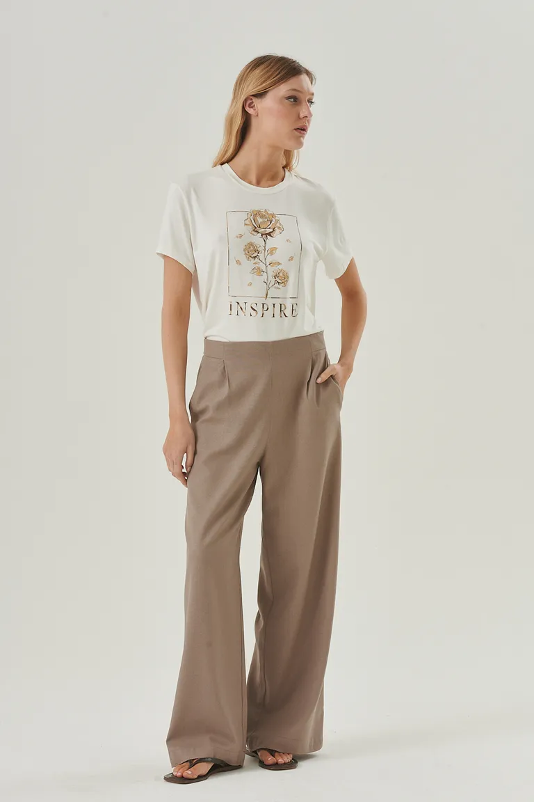 Pantalón con diseño holgado y corte elegante, práctico y versátil para el día a día de Sweet en Pantalones para argentina