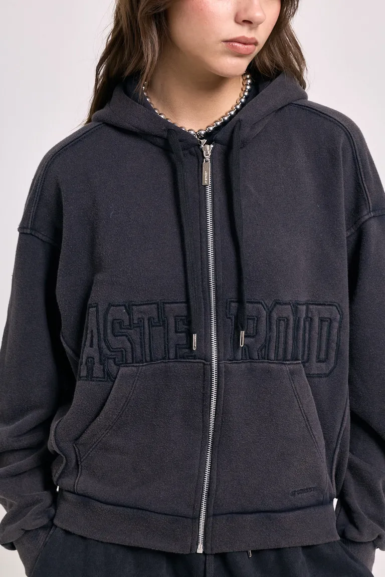 Campera oversize con cierre, capucha y ajuste holgado con detalles bordados en el frente de 47 Street en Buzos y Sweaters para argentina