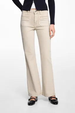 Jeans flare con bolsillos de Mango Teen en Pantalones para argentina