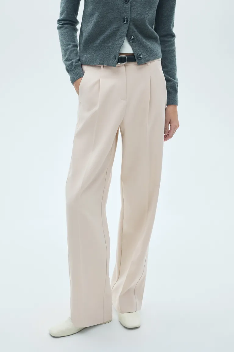 Pantalón recto con pinzas de Mango en Pantalones para argentina