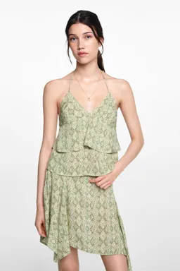 Top estampado con volantes de Mango Teen en Tops para argentina