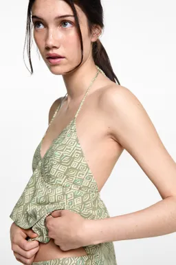 Top estampado con volantes de Mango Teen en Tops para argentina