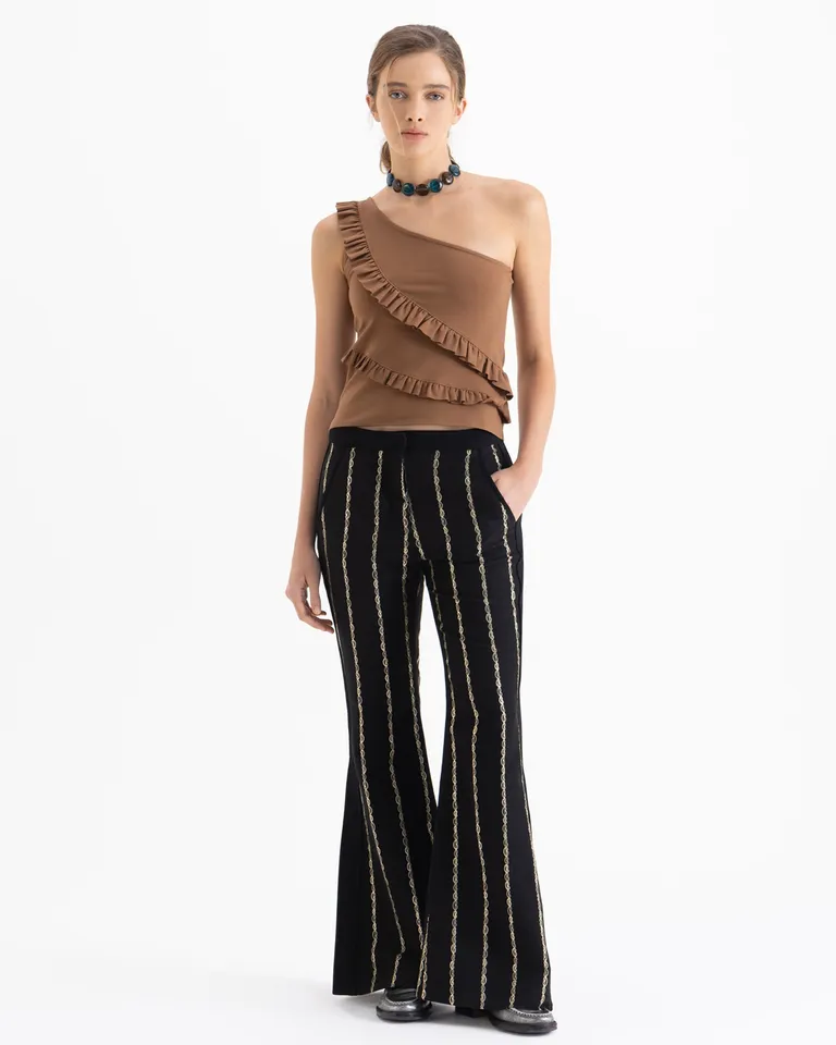 Top de un solo hombro con volados frontales y diseño ajustado de Jazmin Chebar en Tops para argentina