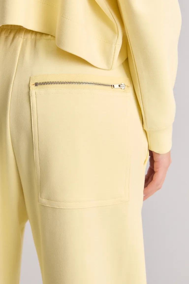 Pantalón regular de neoprene con viscosa y bolsillos en estilo casual para mujer de Kosiuko en Pantalones para argentina