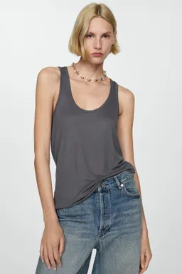 Top punto con breteles de Mango en Tops para argentina