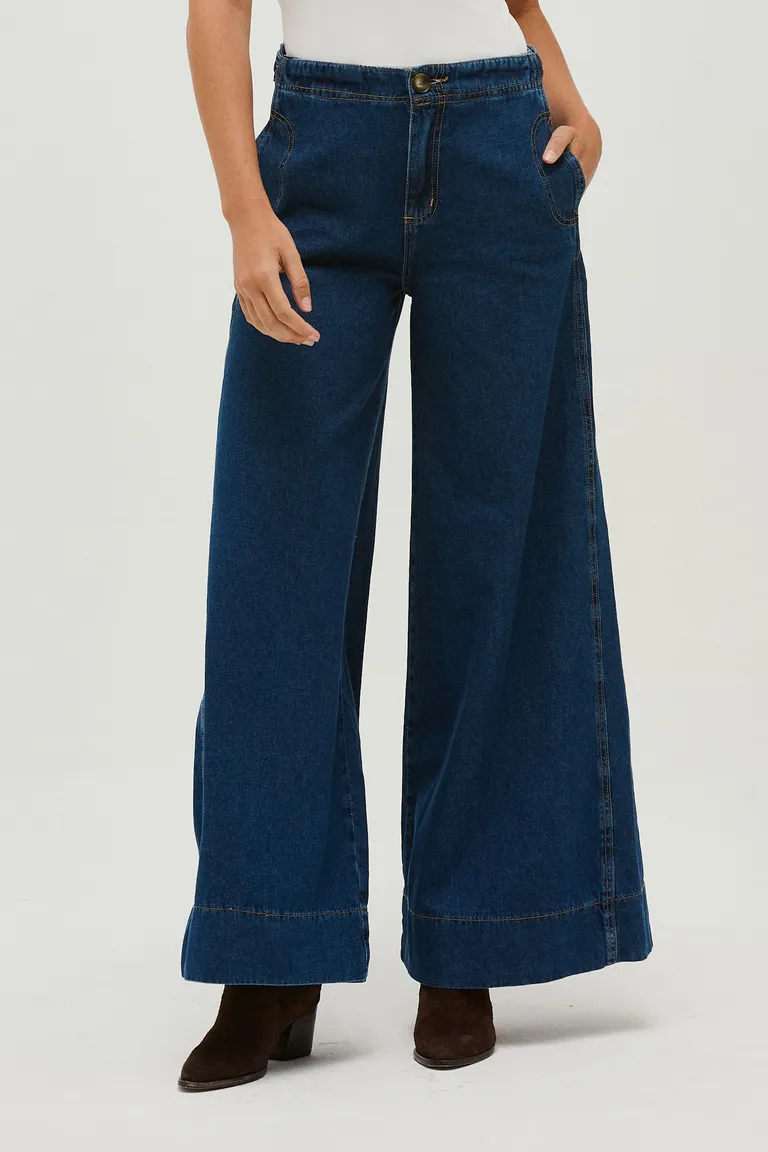 Pantalón de jean con corte de pierna ancha y tiro medio con bolsillos laterales y costuras reforzadas de Sweet en Pantalones para argentina