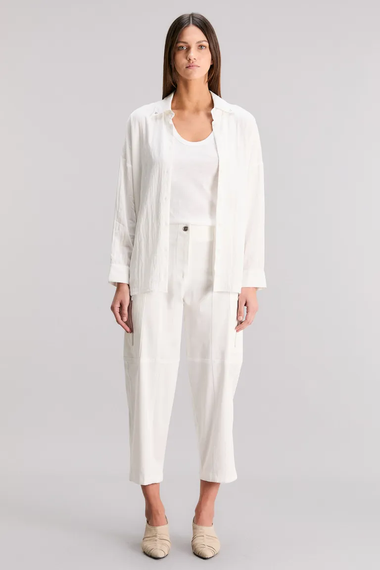 Pantalón de corte regular en gabardina con detalles metálicos de Kosiuko en Pantalones para argentina