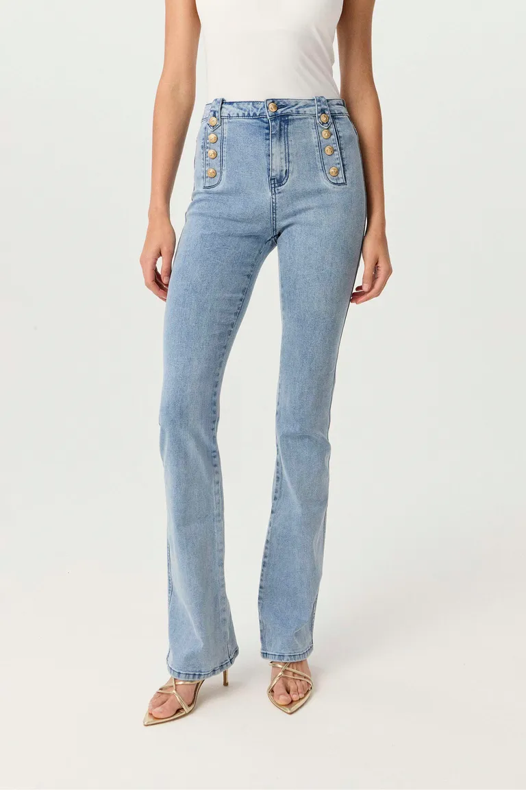 Pantalones de jean de tiro alto con pierna flare y lavado desgastado de Markova en Pantalones para argentina