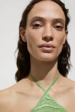 Top punto lúrex halter de Mango en Tops para argentina