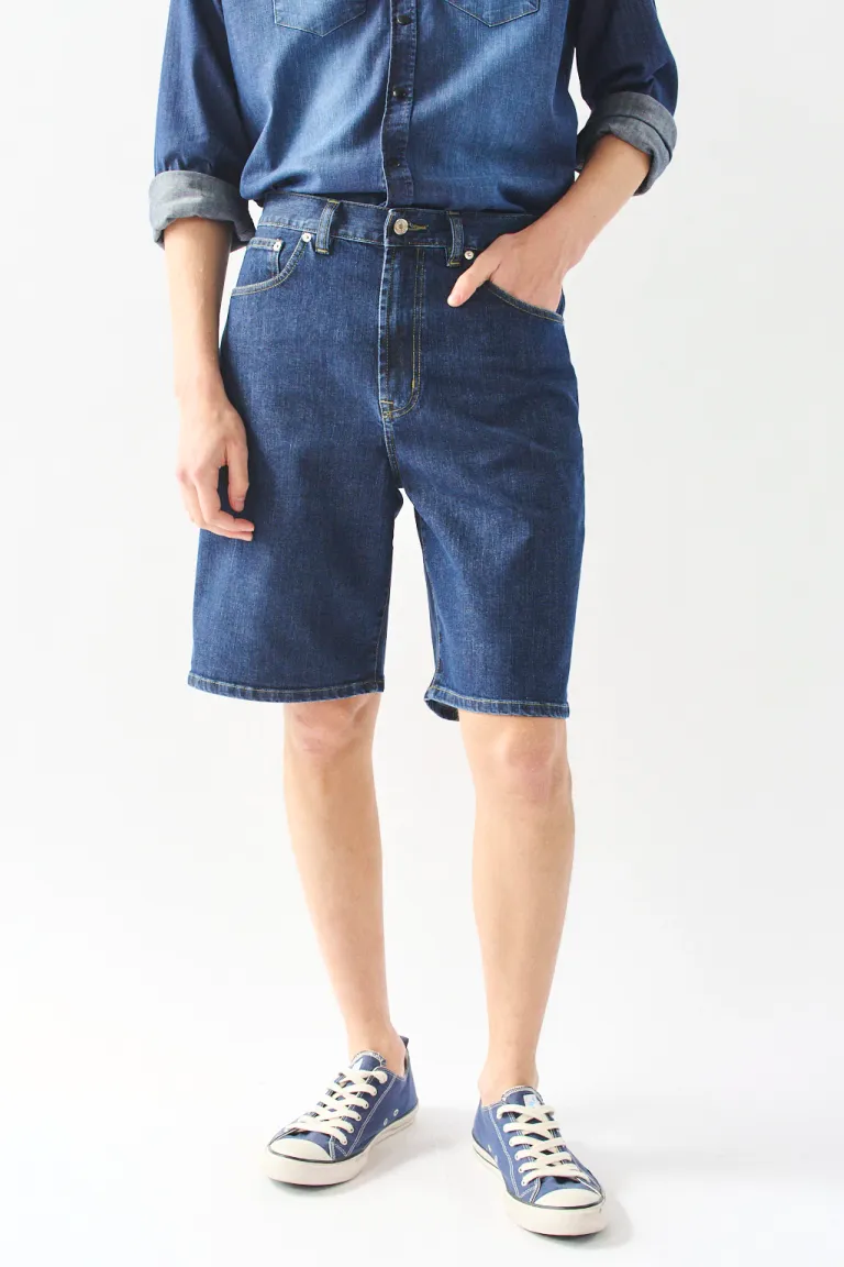 Bermuda de jean amplia con cierre y detalle metálico en el bolsillo trasero de Bensimon en Bermudas y Shorts para argentina