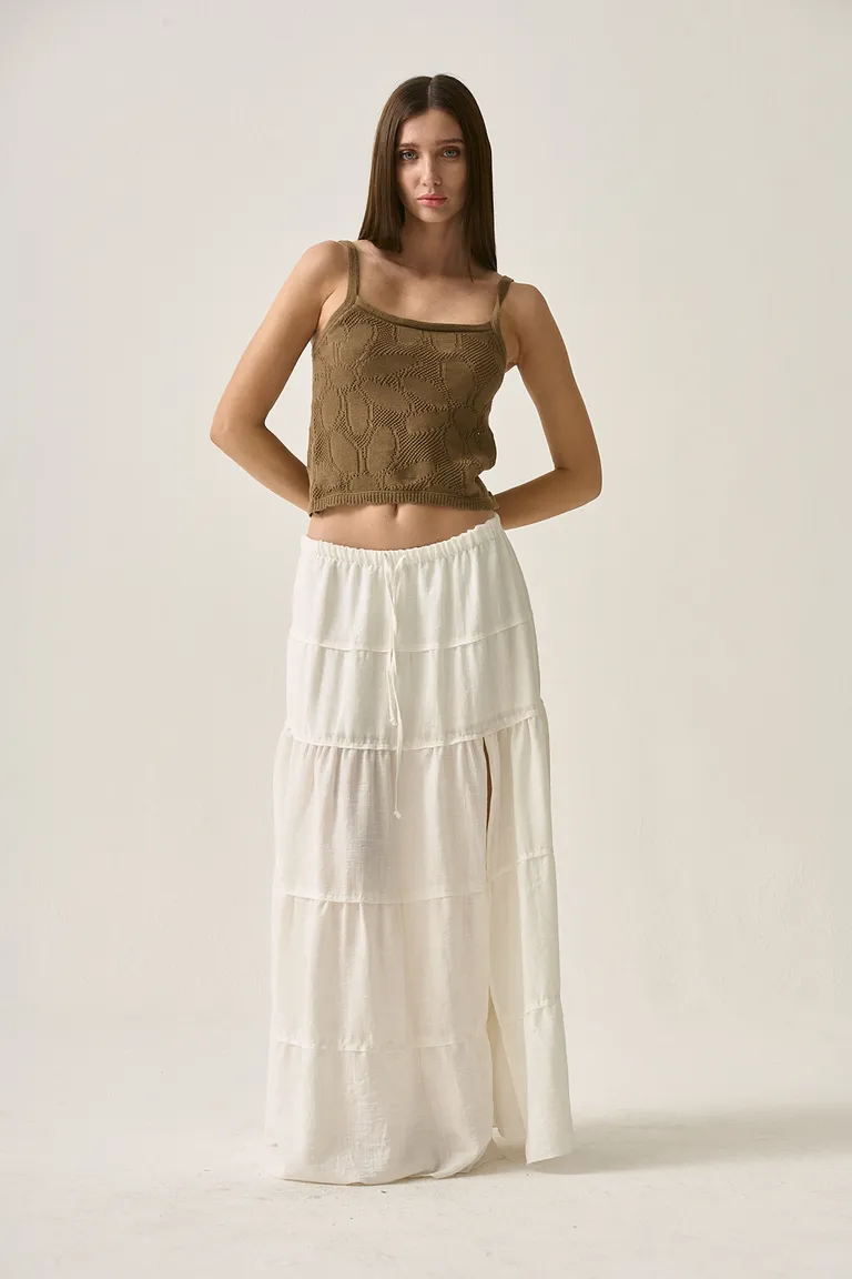 Falda midi renata de viscosa crepe con recortes en capas y cintura elastizada de Sweet en Faldas para argentina