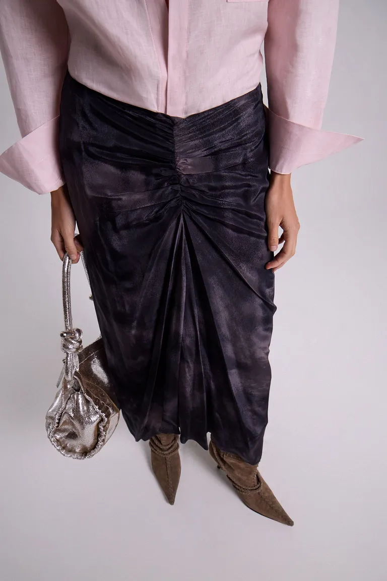 Pollera de diseño exclusivo en satin con estampado geométrico para mujer de Maria Cher en Faldas para argentina