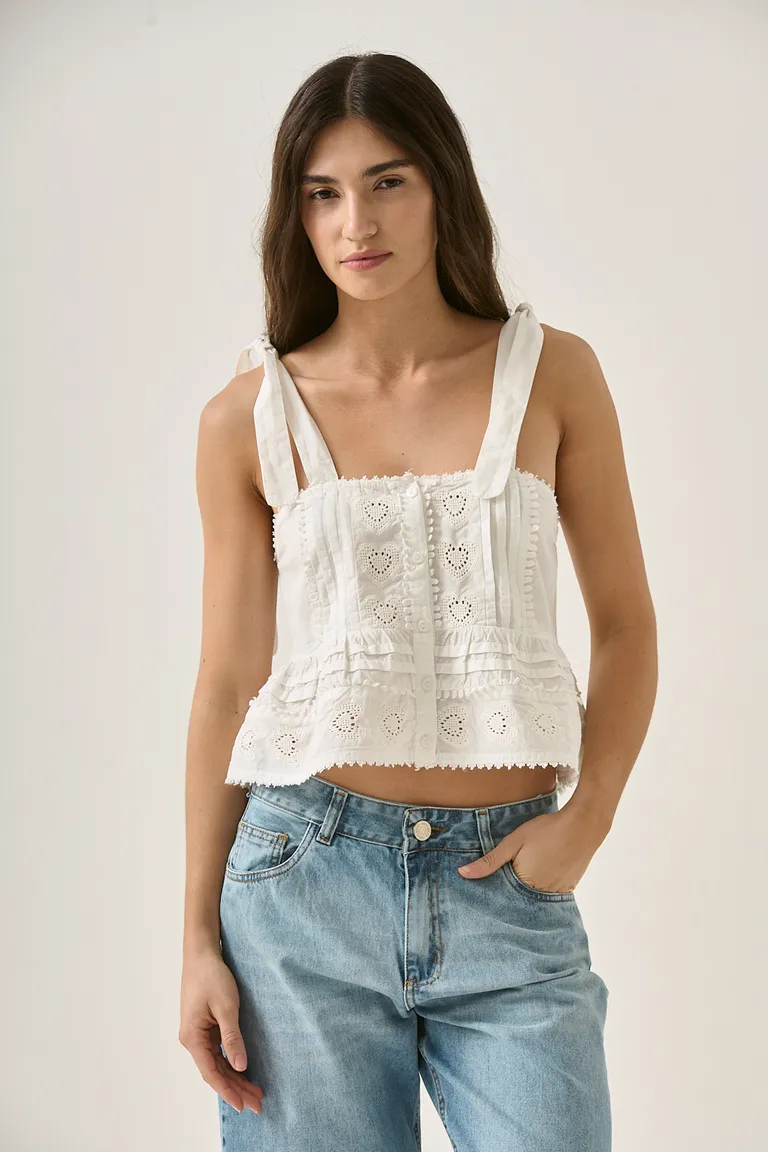 Top de algodón con bordados y detalles románticos en estilo boho chic de Sweet en Tops para argentina