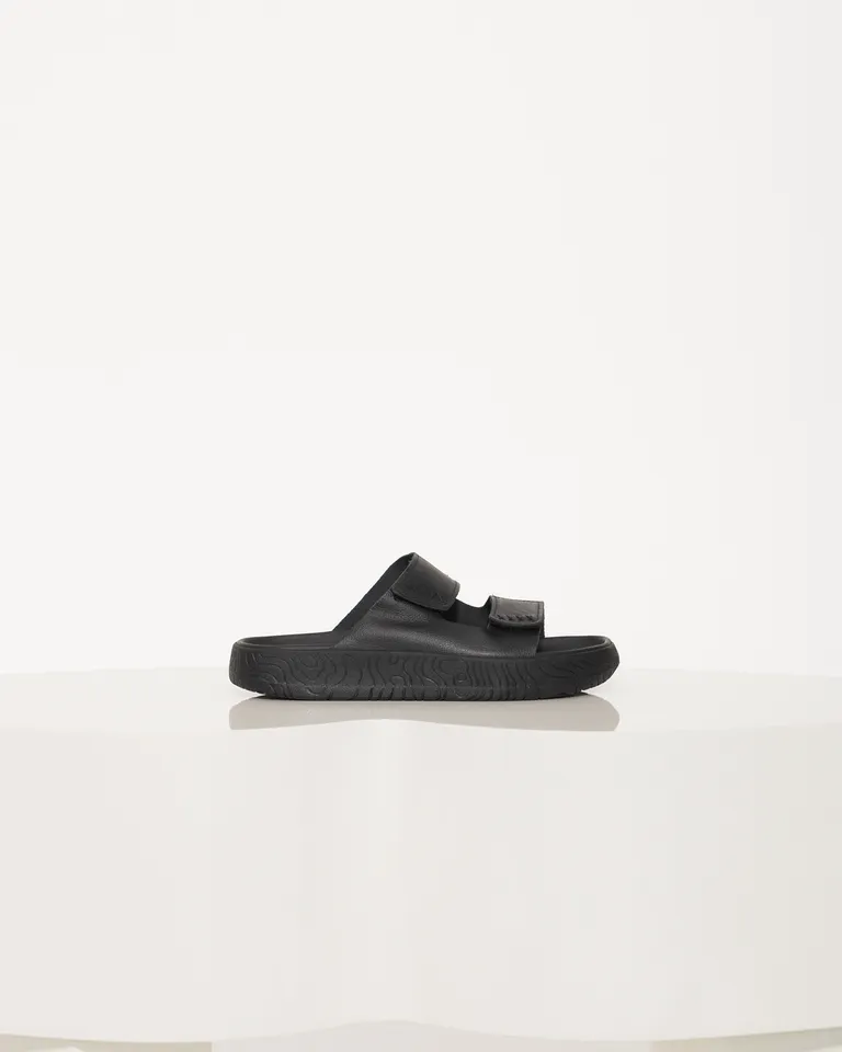 Sandalia Etna: Comodidad y estilo en un solo par de Jazmin Chebar en Sandalias para argentina