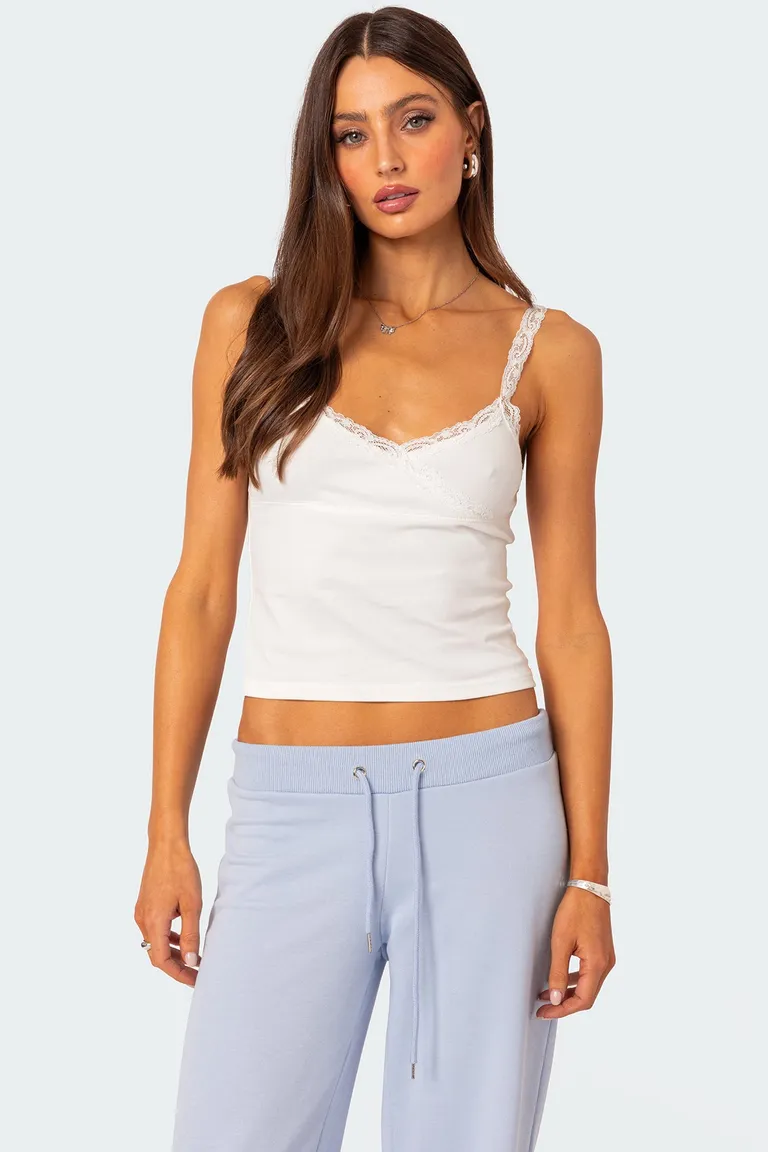 Musculosa encaje amilia de Edikted en Tops para argentina