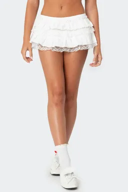 Skort bombacha con encaje de Edikted en Shorts para argentina
