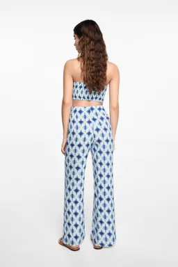 Mono estampado aberturas de Mango Teen en Monos para argentina
