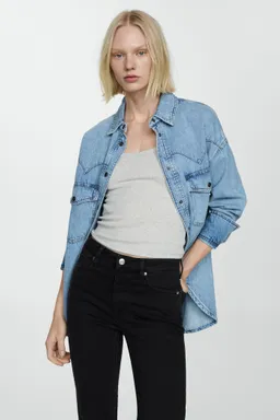 Jeans sienna flare cortos de Mango en Pantalones para argentina