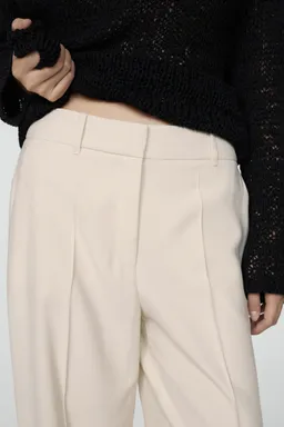 Pantalón pinzas wideleg de Mango en Pantalones para argentina