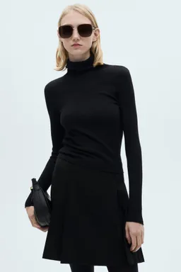 Sweater lana cuello vuelto de Mango en Buzos y Sweaters para argentina
